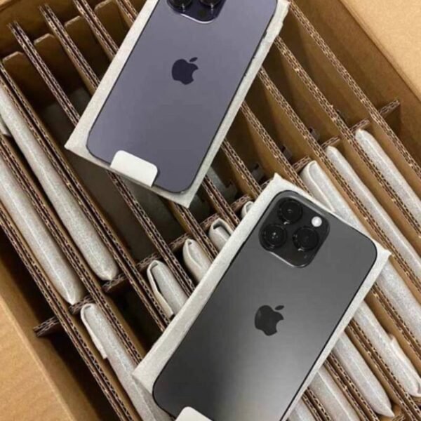 Large Pallets (120+ Units) – iPhone Pallets for Sale
